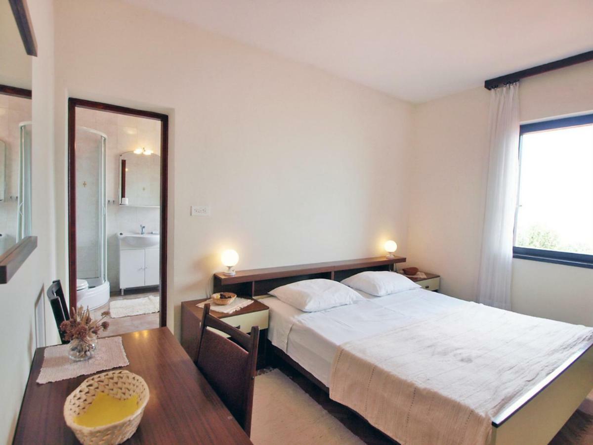Holiday Home Mirta By Interhome Mali Iz Luaran gambar